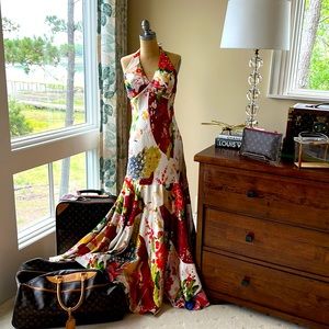 Luxurious Sue Wong “Nocturne” 100% Silk gown